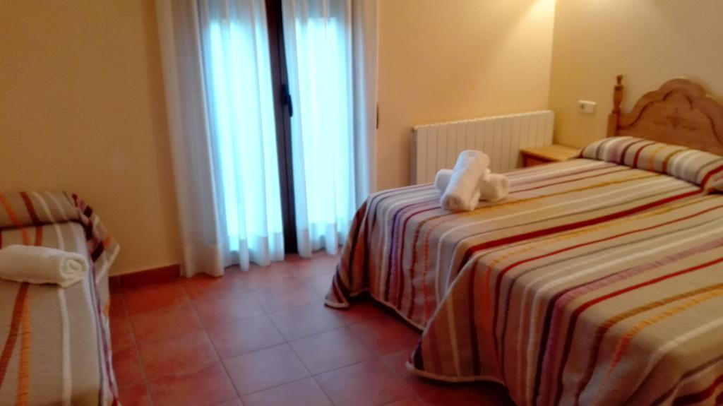 Peralejos Hostal La Vega מראה חיצוני תמונה