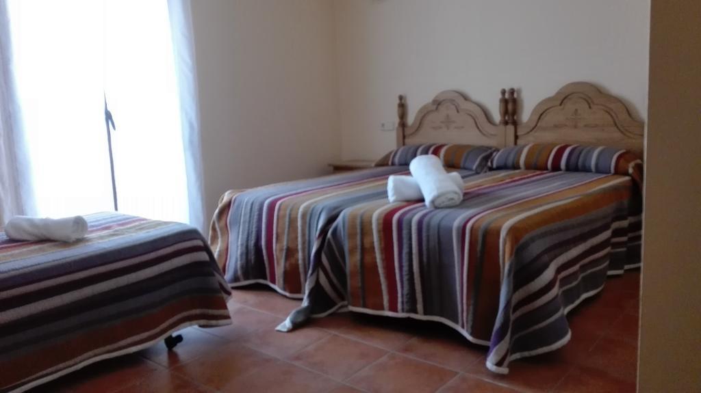 Peralejos Hostal La Vega מראה חיצוני תמונה