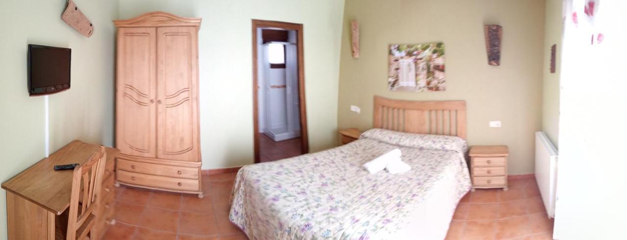 Peralejos Hostal La Vega מראה חיצוני תמונה